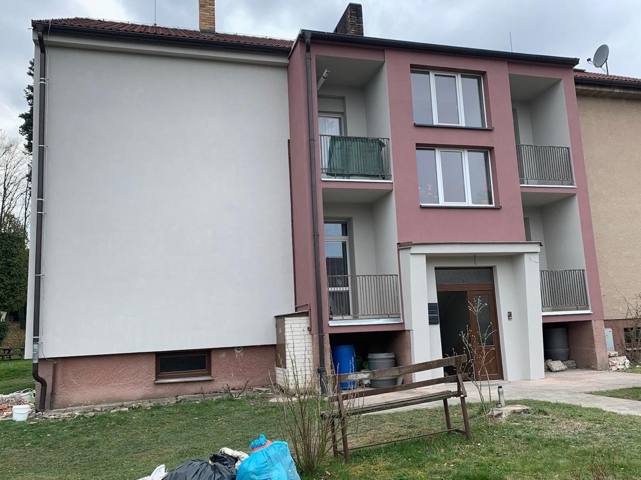 Různé realizace – rekonstrukce, novostavby, zateplení atd.