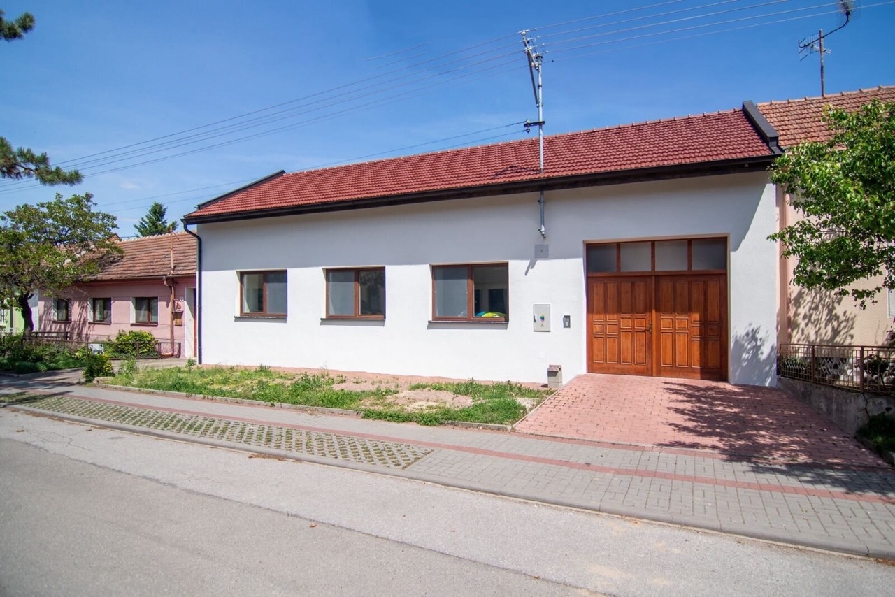 Různé realizace – rekonstrukce, novostavby, zateplení atd.
