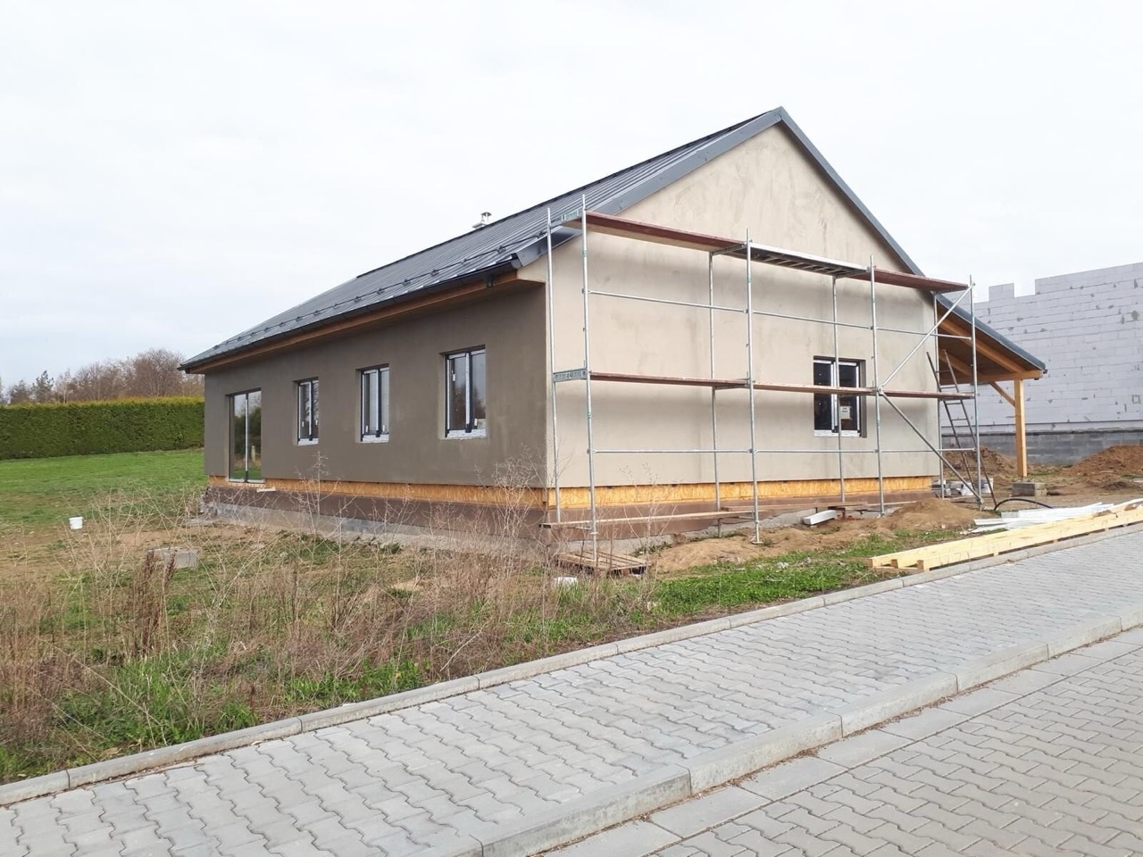 Různé realizace – rekonstrukce, novostavby, zateplení atd.