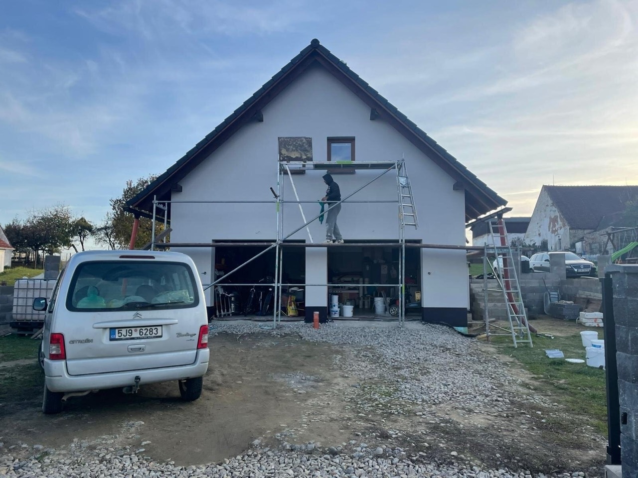 Různé realizace – rekonstrukce, novostavby, zateplení atd.